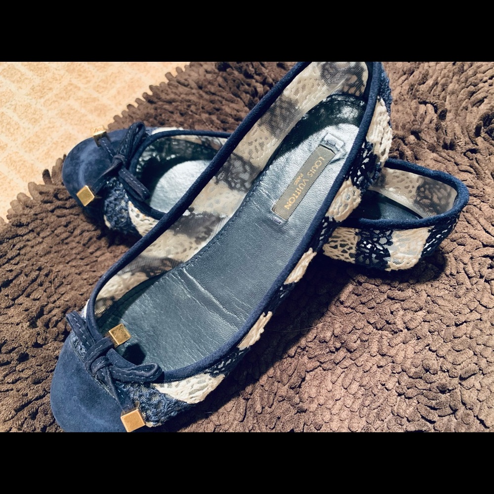 Authentic Louis Vuitton (Paris)made in Italy